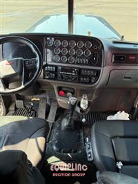 2024 Peterbilt 389