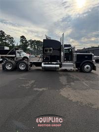 2024 Peterbilt 389