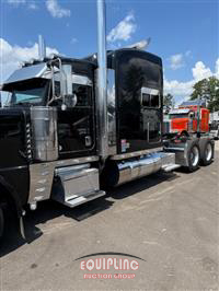2024 Peterbilt 389