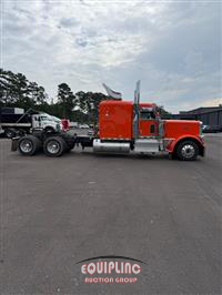 2023 Peterbilt 389