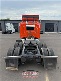 2023 Peterbilt 389