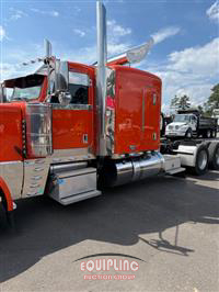 2023 Peterbilt 389