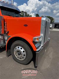 2023 Peterbilt 389