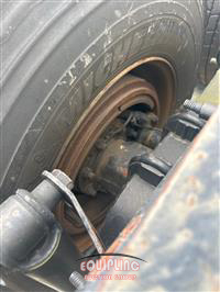 2013 VOLVO TRUCK VNL