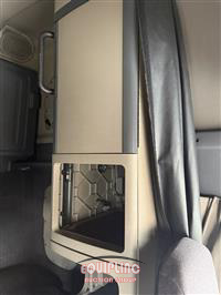 2017 Freightliner CASCADIA