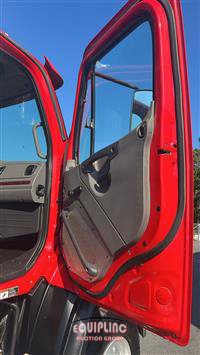 2017 Freightliner 114SD