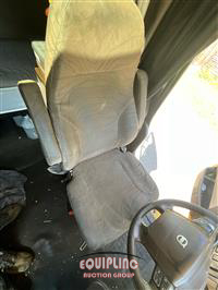 2017 Volvo VNL64T