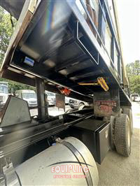2015 Caterpillar CT660 Dump Truck
