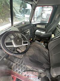 2015 Caterpillar CT660 Dump Truck