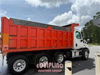 2013 Freightliner DC113
