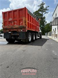 2013 Freightliner DC113
