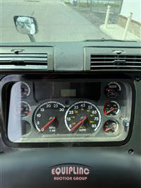 2013 Freightliner DC113