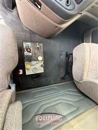 2013 Freightliner DC113