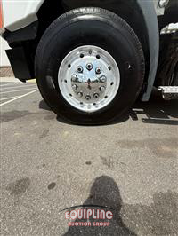 2013 Freightliner DC113