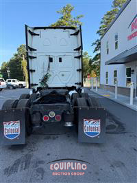 2017 Freightliner CASCADIA CA125SLP