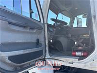 2006 Freightliner CL120