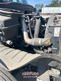 2014 International MA025