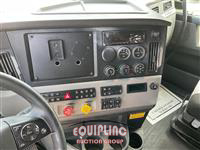 2020 Freightliner CASCADIA