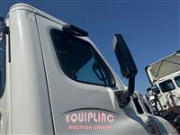 2016 Freightliner CASCADIA