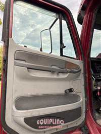 2005 Freightliner Columbia