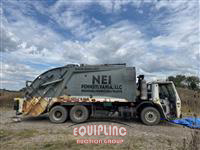 2009 Mack LEU (TerraPro)