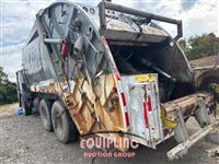2009 Mack LEU (TerraPro)