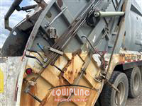 2009 Mack LEU (TerraPro)