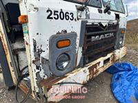 2009 Mack LEU (TerraPro)