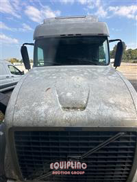 2016 VOLVO TRUCK VNL