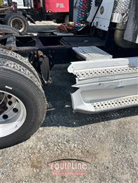 2005 Freightliner Columbia