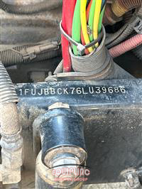 2006 Freightliner CST120