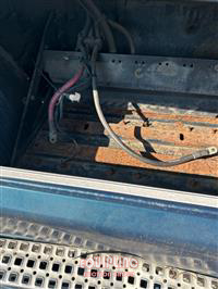 2003 VOLVO TRUCK VNL
