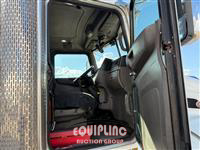 2011 Peterbilt 384