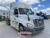 2014 Freightliner CASCADIA 6X4 T/A SLEEPER TRUCK