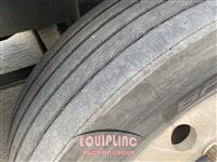 2014 Freightliner CASCADIA 6X4 T/A SLEEPER TRUCK