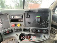 2014 Freightliner CASCADIA 6X4 T/A SLEEPER TRUCK