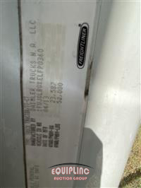 2014 Freightliner CASCADIA 6X4 T/A SLEEPER TRUCK