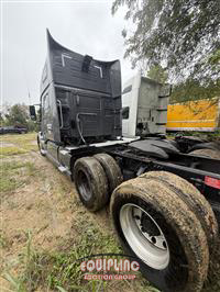 2020 Volvo VNL64T860