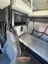 2019 Freightliner CASCADIA