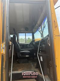 2000 International 3800