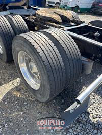 2017 Kenworth T680 SLEEPER TRUCK