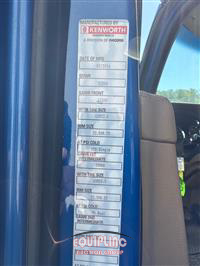 2017 Kenworth T680 SLEEPER TRUCK