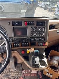 2017 Kenworth T680 SLEEPER TRUCK