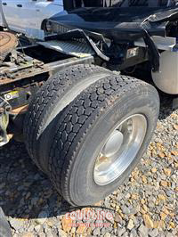 2015 Kenworth T680 SLEEPER TRUCK