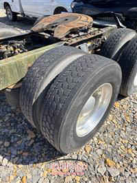 2015 Kenworth T680 SLEEPER TRUCK