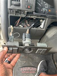 2019 VOLVO TRUCK VNR