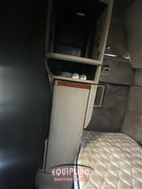 2005 VOLVO TRUCK VNL
