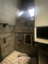 2005 VOLVO TRUCK VNL