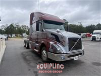 2005 VOLVO TRUCK VNL