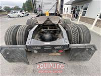 2005 VOLVO TRUCK VNL